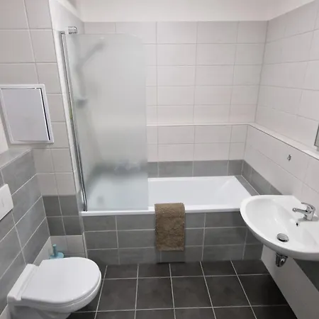 Apartmán Moderni V Centru Plzne S Prostornou Terasou Plzeň
